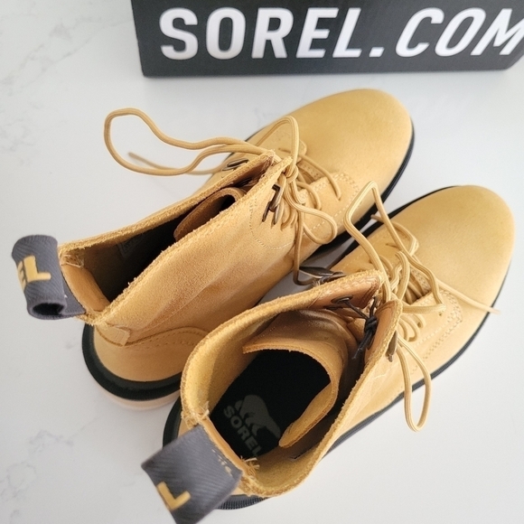 NWT Sorel Hi Line Lace-Up Waterproof Leather Platform Boots Geo Yellow/Jet 8.5 - Picture 3 of 8